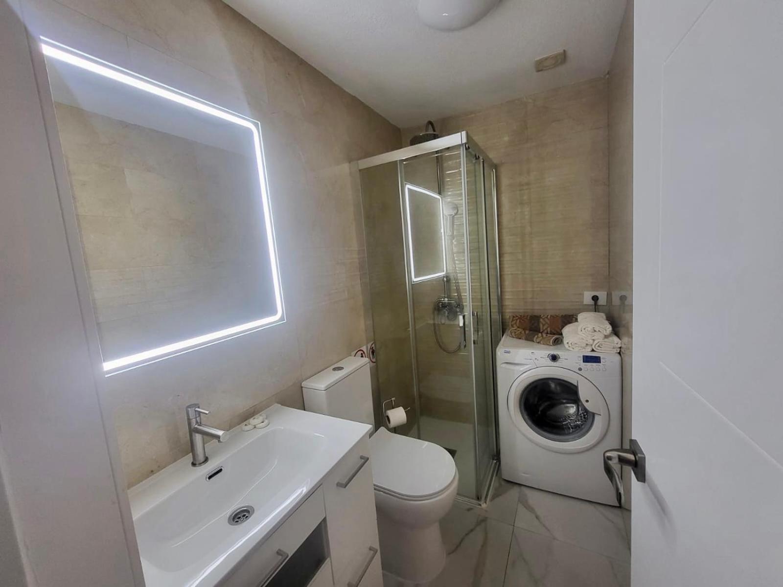 2 Bedrooms Flat 50 Mts Away From Las Canteras Beach ラスパルマス・デ・グランカナリア エクステリア 写真